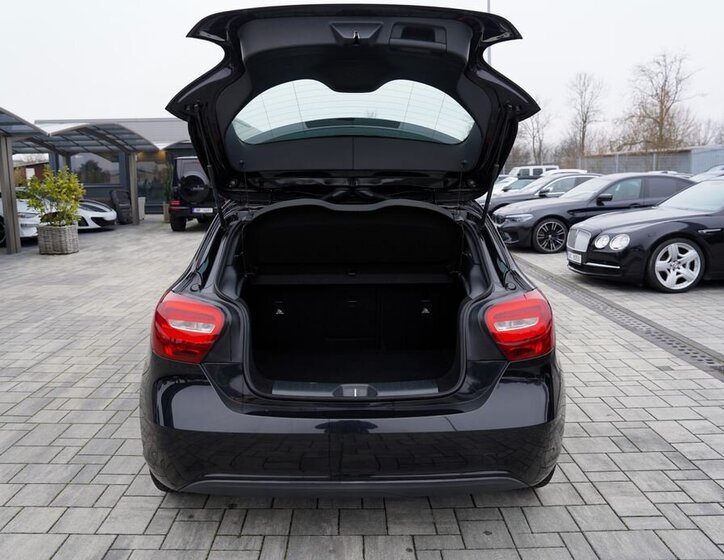 Mercedes-Benz Třídy A 12