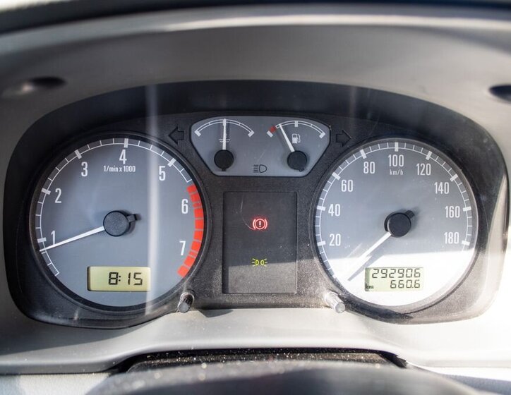 Škoda Octavia Sedan / Limuzína 1,6 l 55 kw