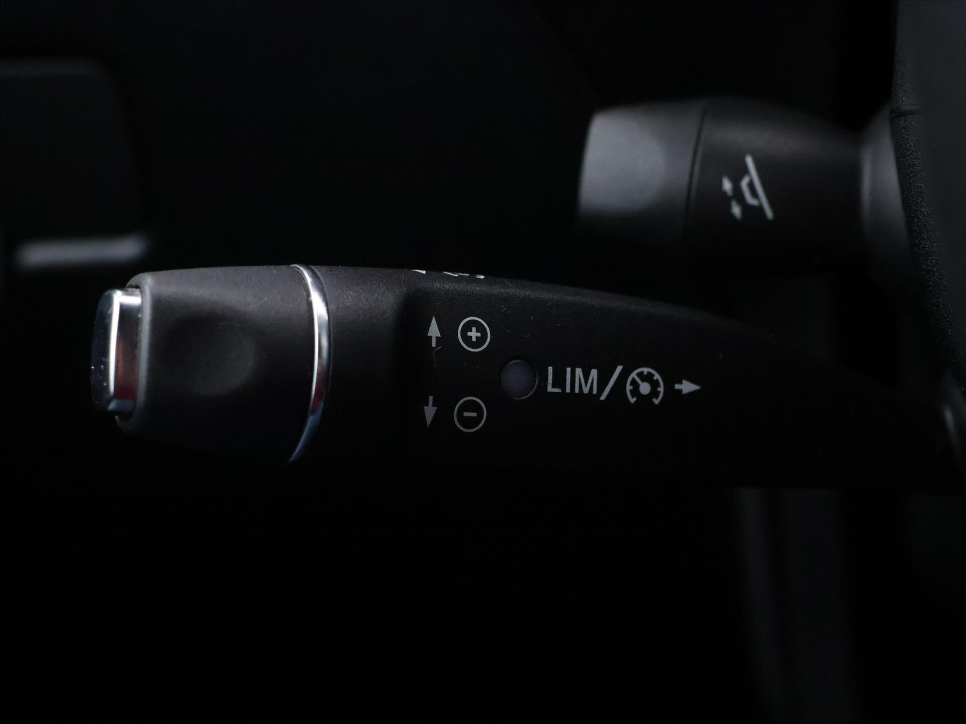 Mercedes-Benz Třídy G SUV 3,0 l 155 kw