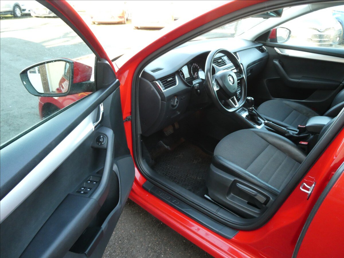 Škoda Octavia Kombi 1,6 l 77 kw