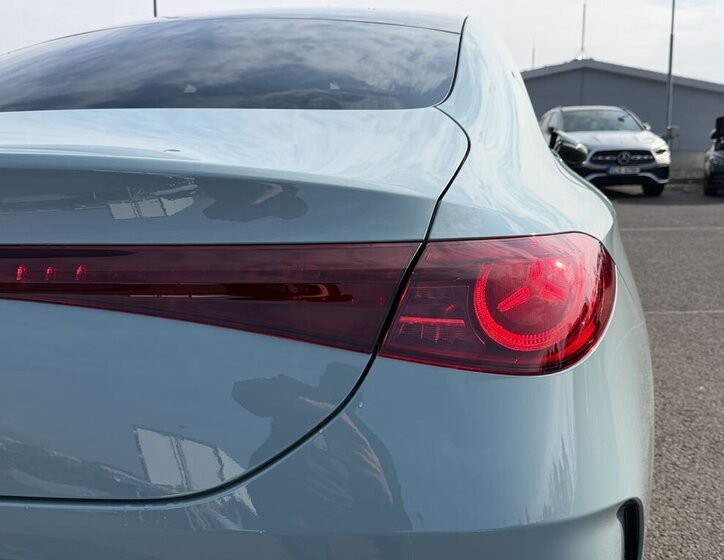 Mercedes-Benz CLA Sedan / Limuzína 1,5 l 120 kw