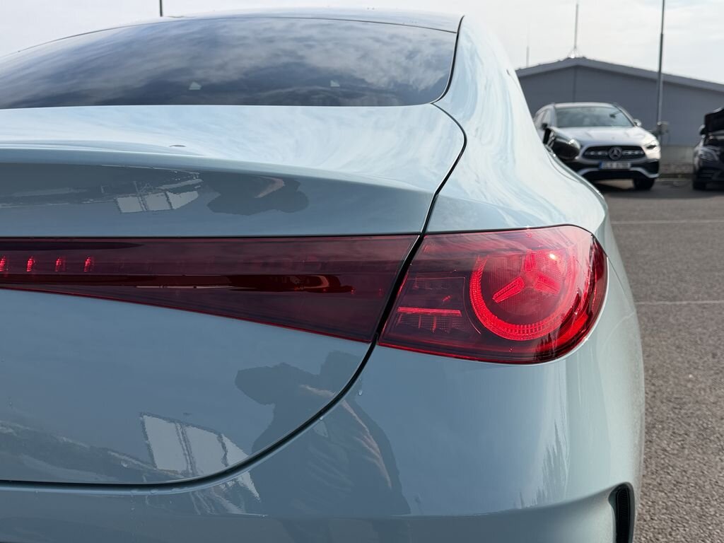 Mercedes-Benz CLA Sedan / Limuzína 1,5 l 120 kw