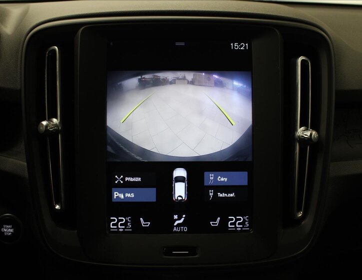 Volvo XC40 SUV 1,5 l 115 kw