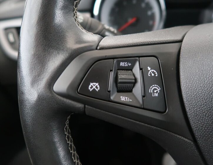 Opel Astra Hatchback 1,2 l 81 kw