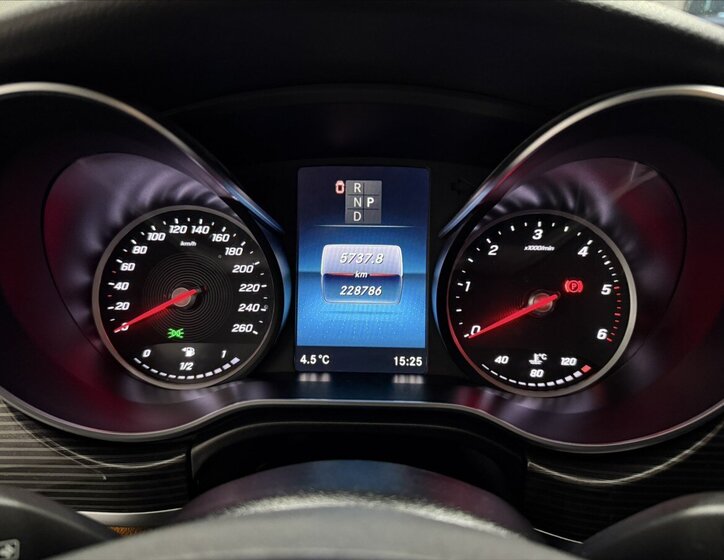 Mercedes-Benz Třídy V Kombi 2,0 l 174 kw