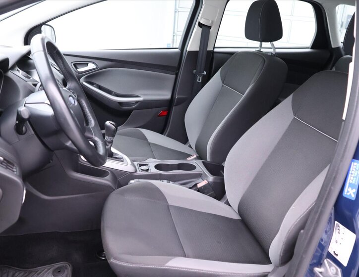 Ford Focus Kombi 998,0 74 kw