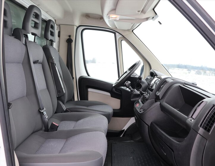 Peugeot Boxer 13