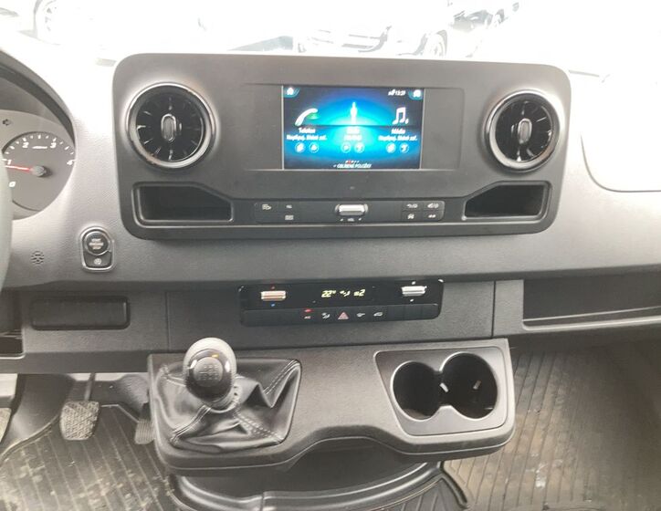 Mercedes-Benz Sprinter 14