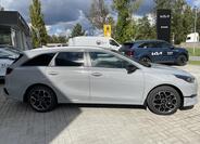 KIA Ceed 4