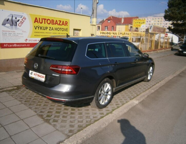 Volkswagen Passat Kombi 2,0 l 110 kw