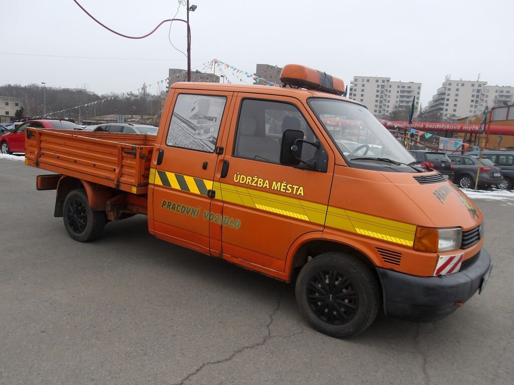 Volkswagen Transporter Ostatní 2,4 l 57 kw