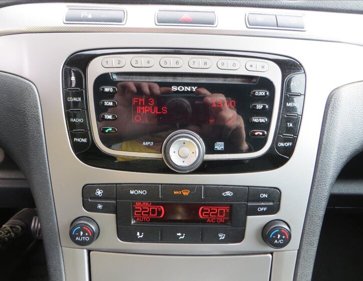 Ford Galaxy MPV 2,0 l 103 kw