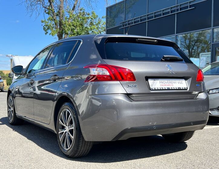 Peugeot 308 23