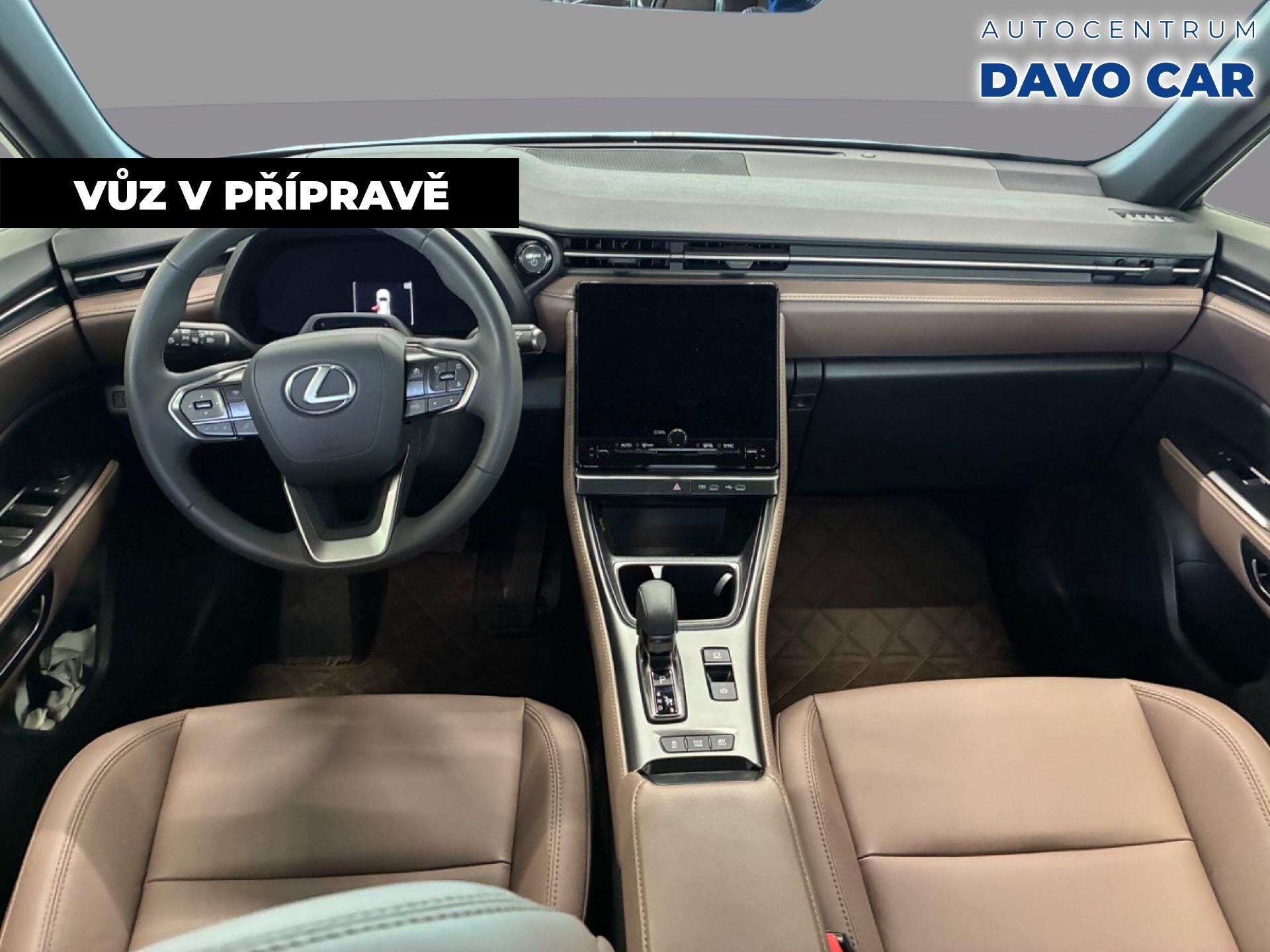 Lexus LBX SUV / Terénní 1,5 l 100 kw