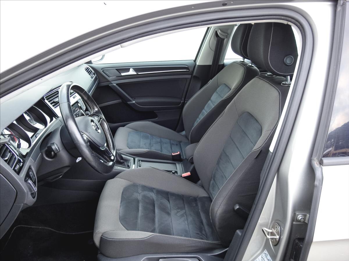 Volkswagen Golf Hatchback 1,4 l 81 kw