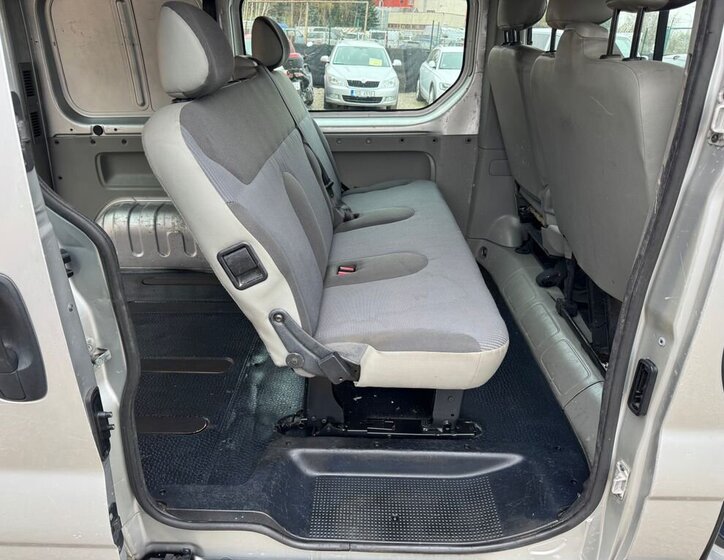 Opel Vivaro VAN / Minibus 2,0 l 84 kw