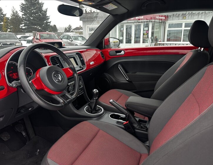Volkswagen Beetle Hatchback 1,2 l 77 kw