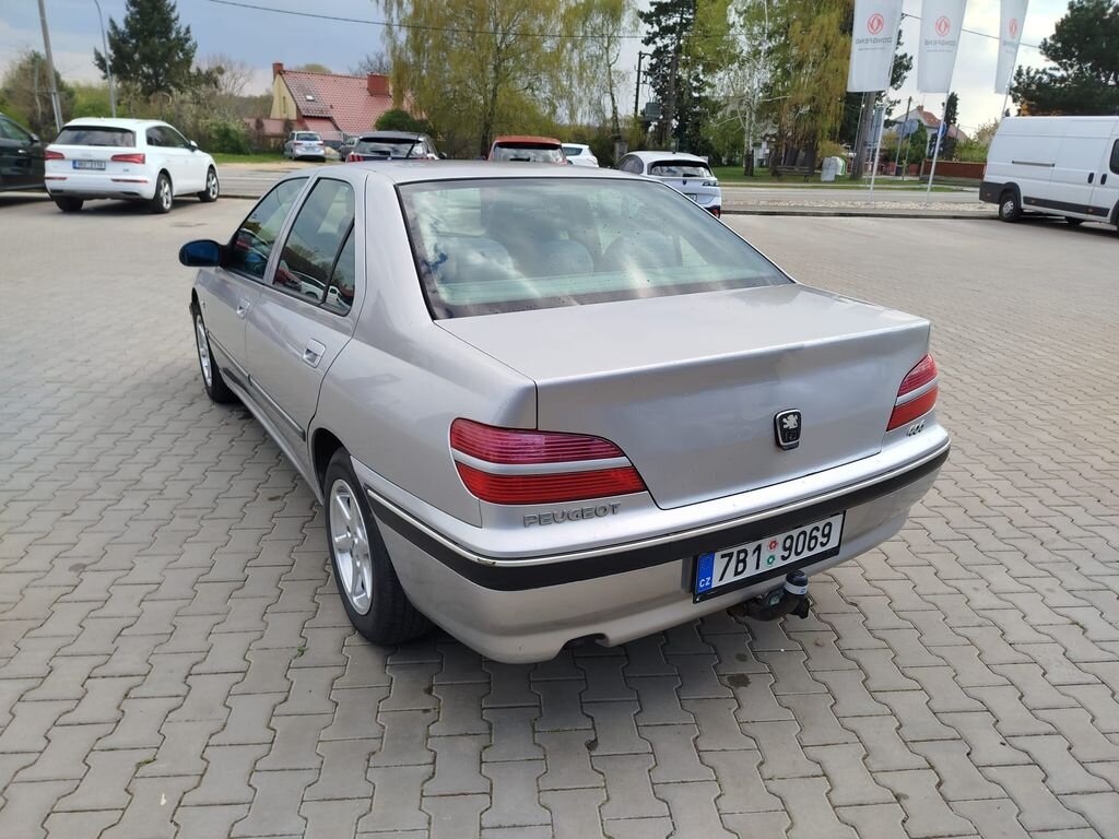 Peugeot 406 Sedan / Limuzína 2,0 l 80 kw