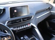 Peugeot 5008 SUV 1,6 l 133 kw