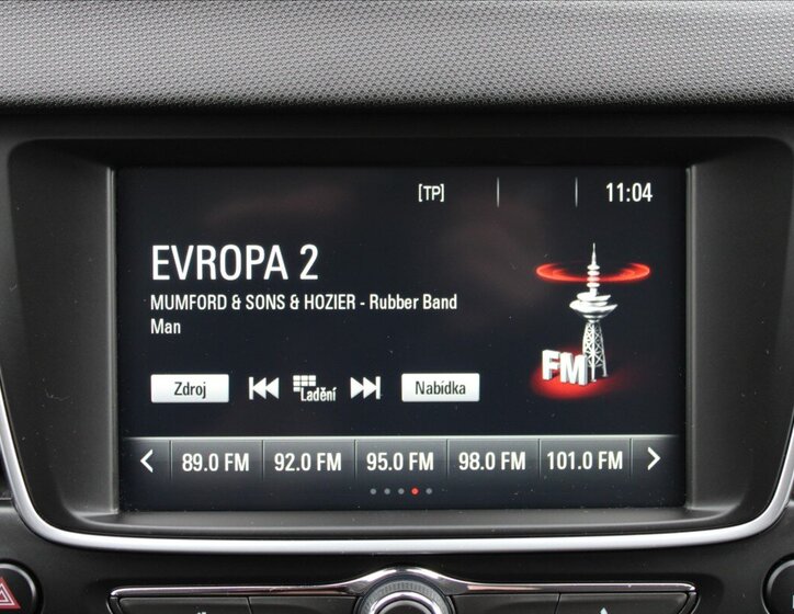 Opel Crossland X SUV 1,2 l 81 kw