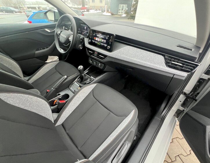 Škoda Scala Hatchback 1,0 l 85 kw