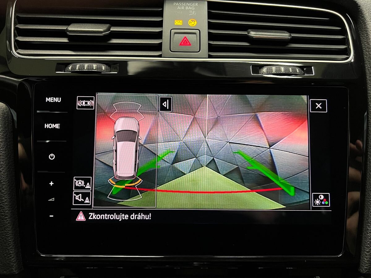 Volkswagen Golf Kombi 2,0 l 221 kw