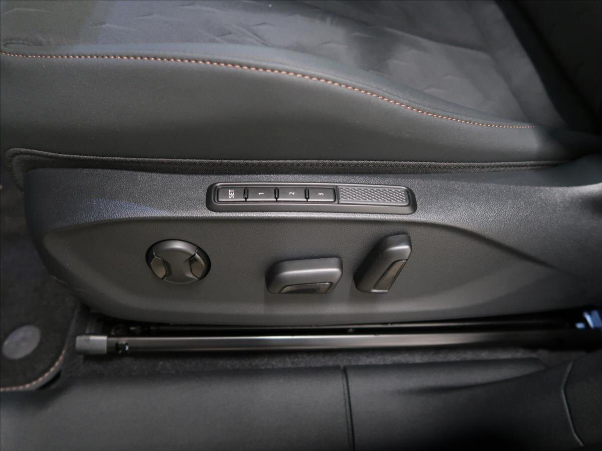 Cupra Terramar SUV 2,0 l 195 kw