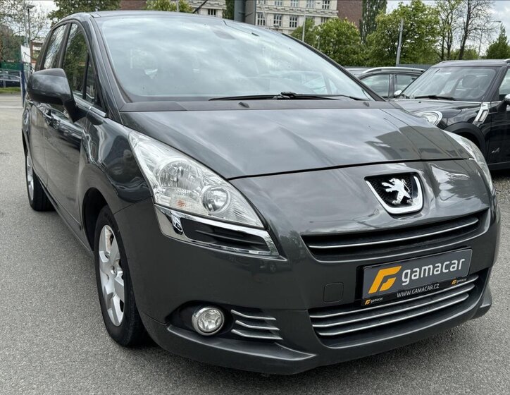 Peugeot 5008 10