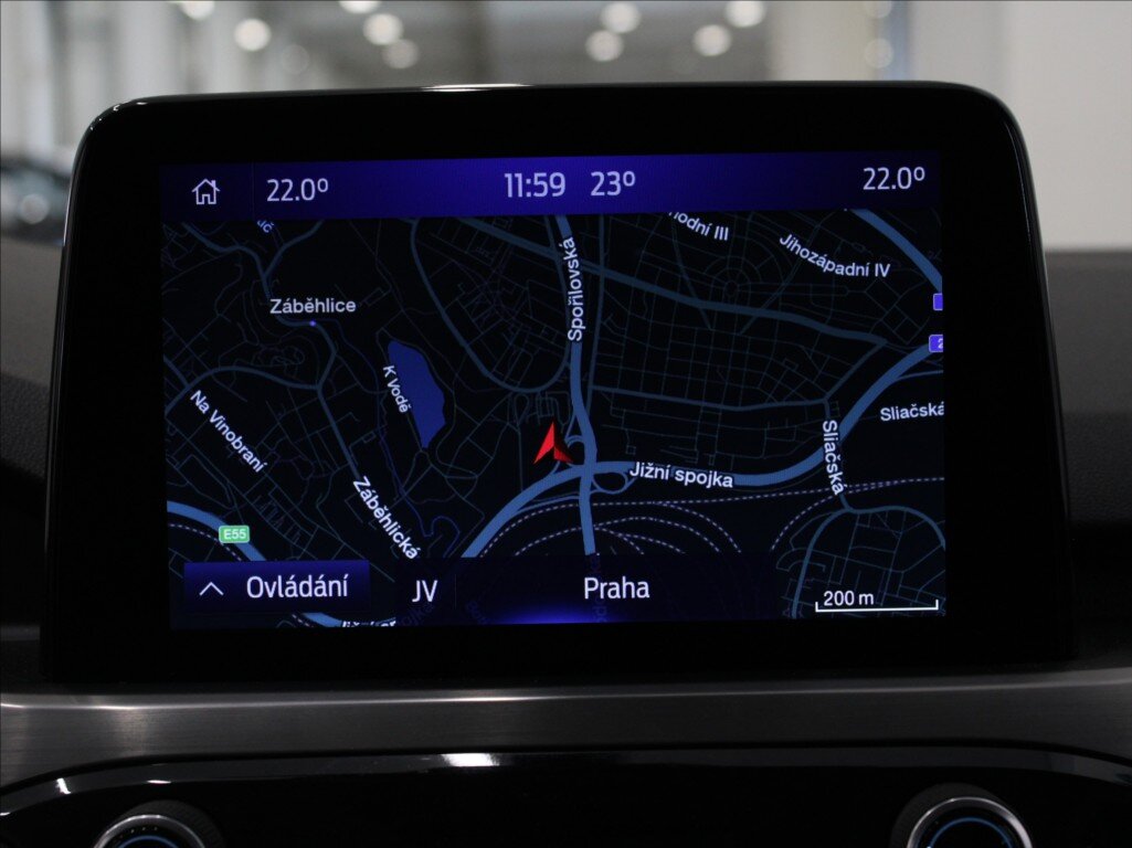 Ford Kuga SUV / Terénní 1,5 l 88 kw