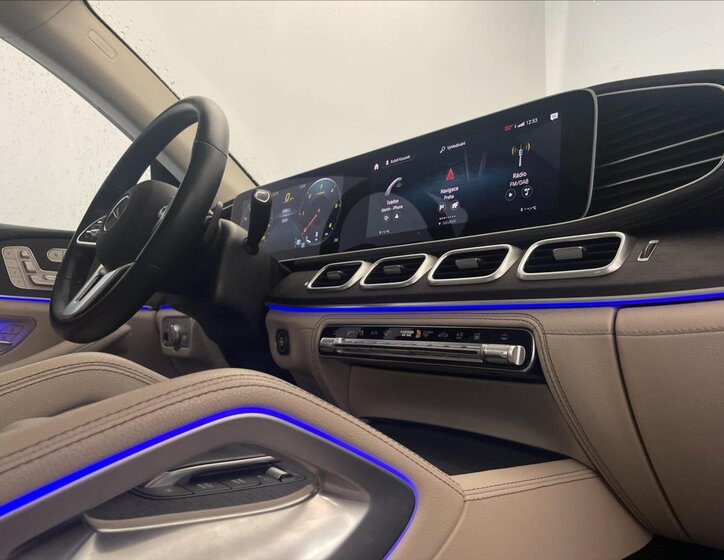 Mercedes-Benz GLE 16