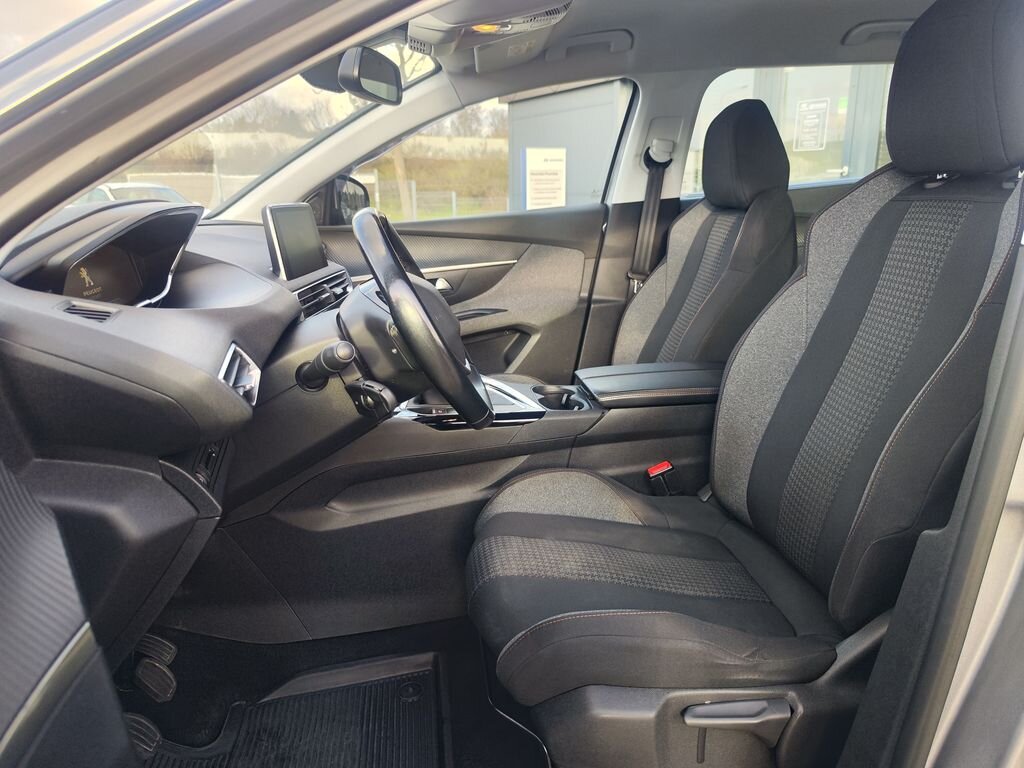 Peugeot 5008 SUV / Terénní 1,2 l 96 kw