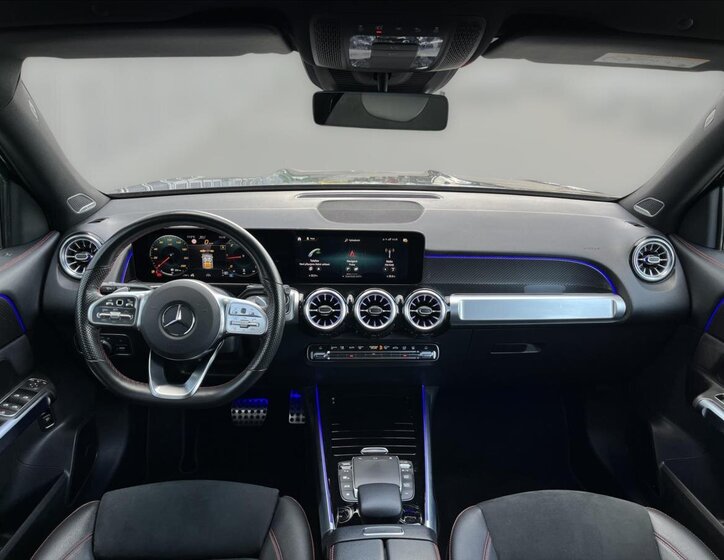 Mercedes-Benz GLB 13