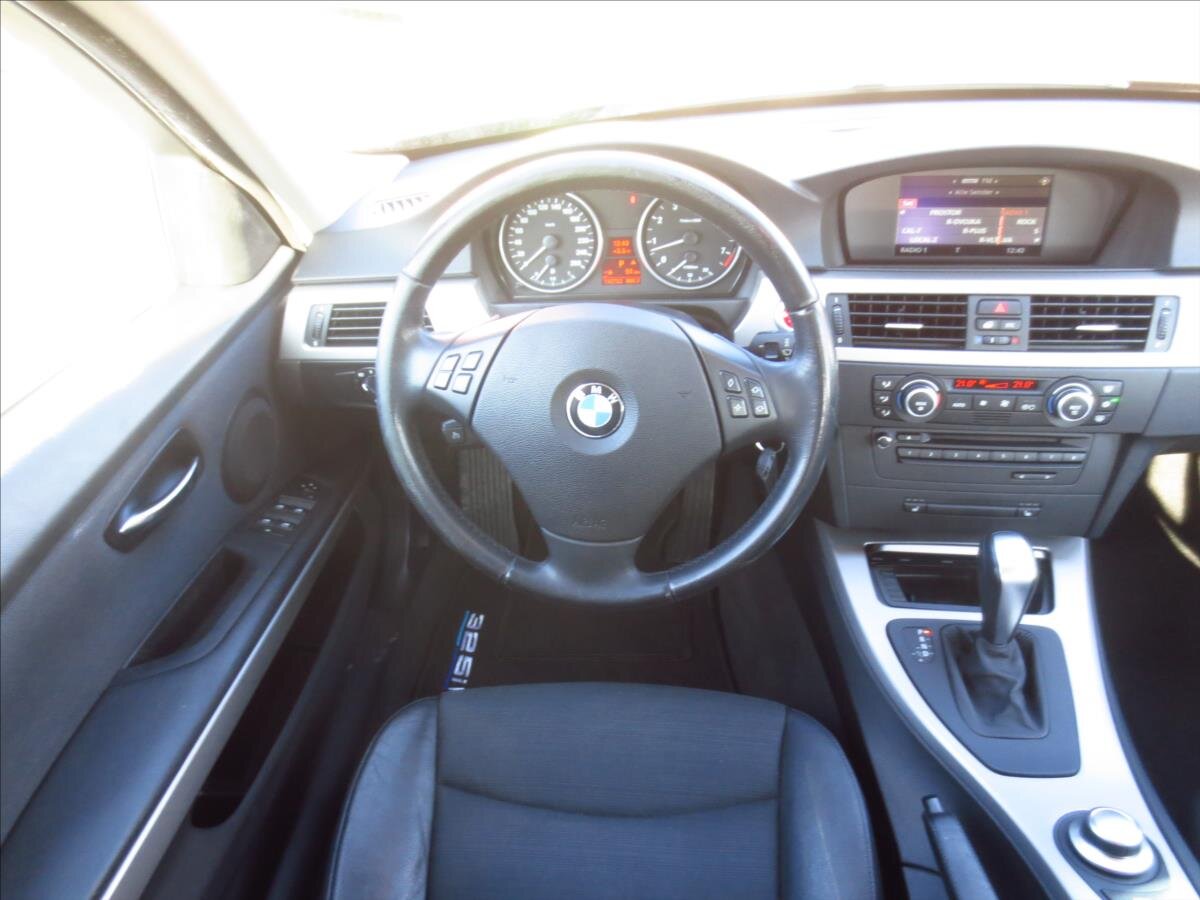 BMW Řada 3 Kombi 2,5 l 160 kw