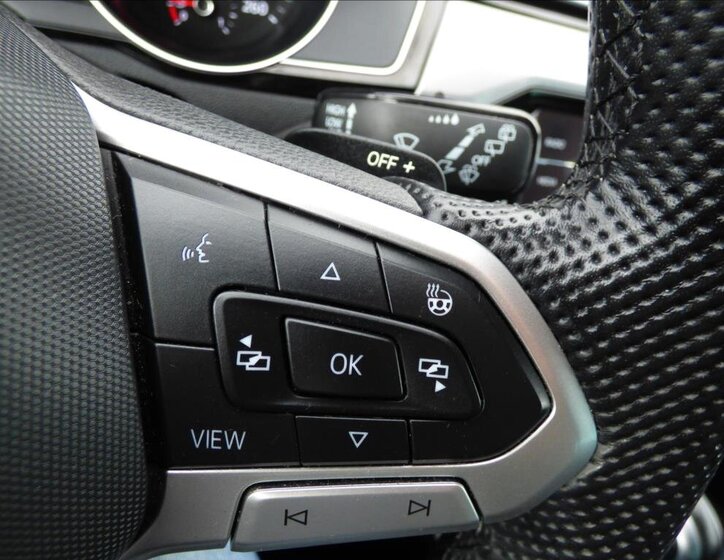Volkswagen Passat Kombi 1,4 l 115 kw