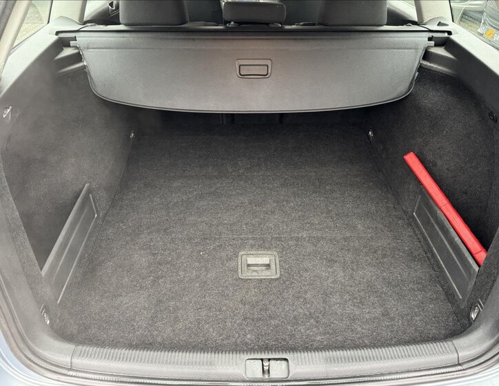 Volkswagen Passat Kombi 2,0 l 103 kw