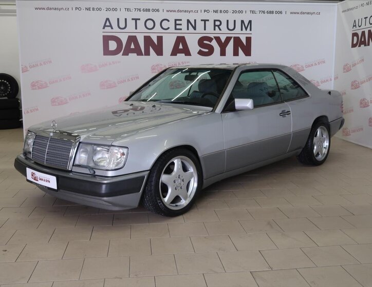 Mercedes-Benz 124 Kupé 3,0 l 162 kw