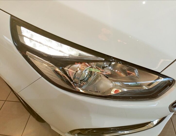 Ford S-MAX Kombi 2,5 l 110 kw