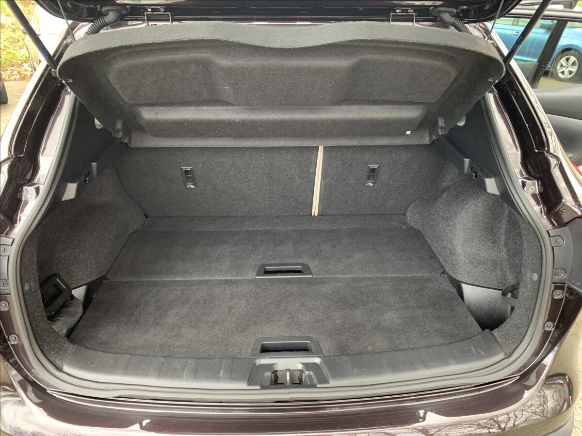 Nissan Qashqai SUV / Terénní 1,6 l 96 kw