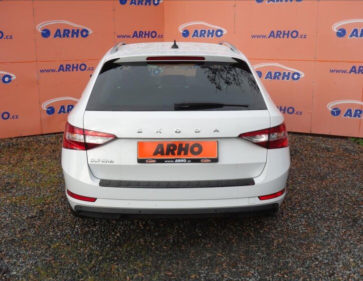 Škoda Superb Kombi 2,0 l 90 kw