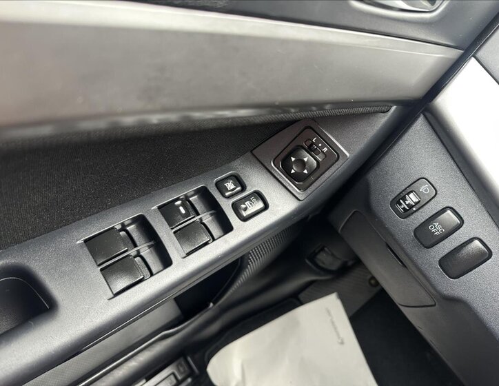 Mitsubishi Lancer Sedan / Limuzína 1,8 l 105 kw