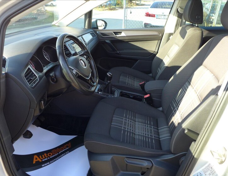 Volkswagen Golf Sportsvan Kombi 1,2 l 63 kw