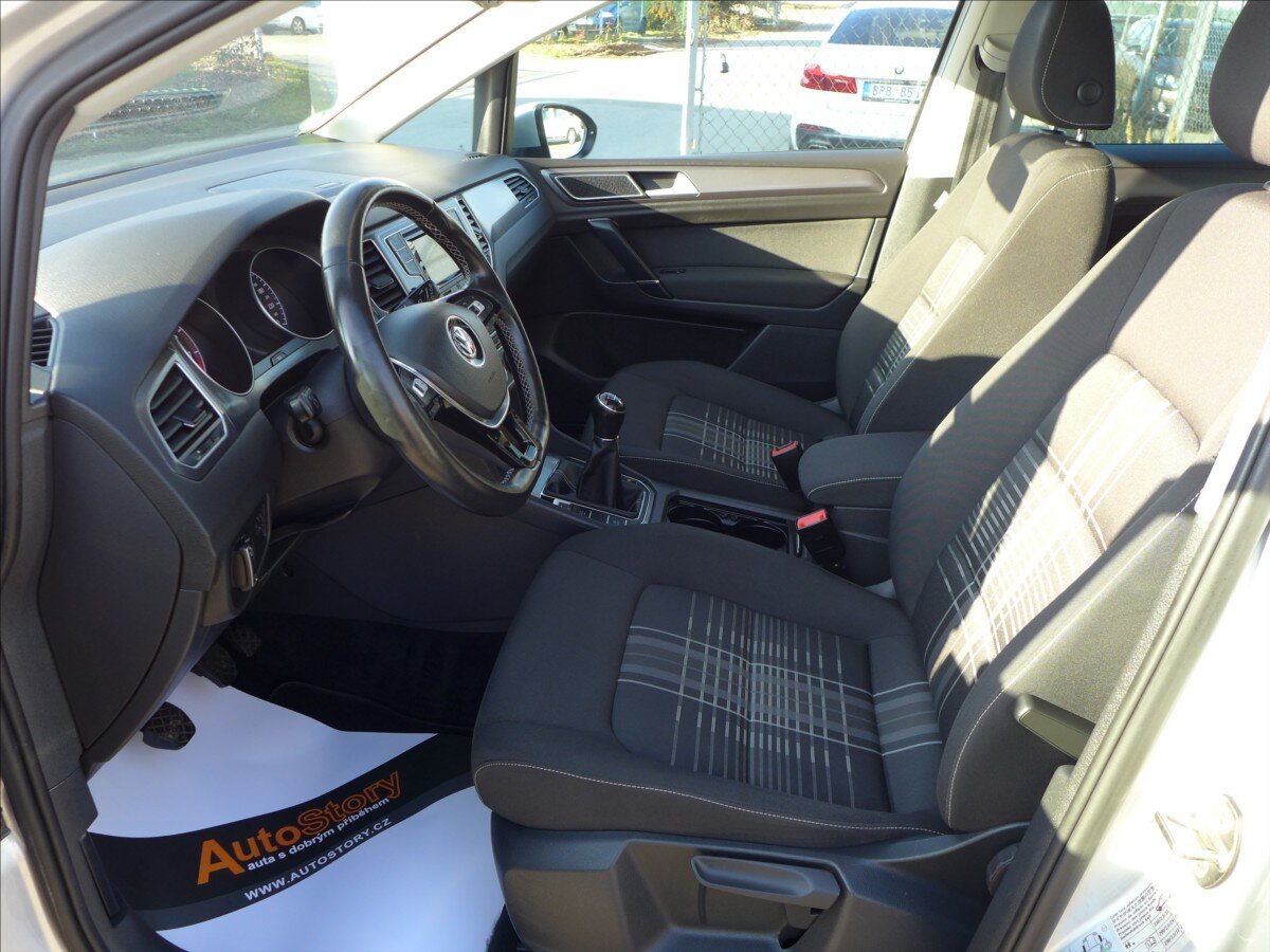 Volkswagen Golf Sportsvan Kombi 1,2 l 63 kw