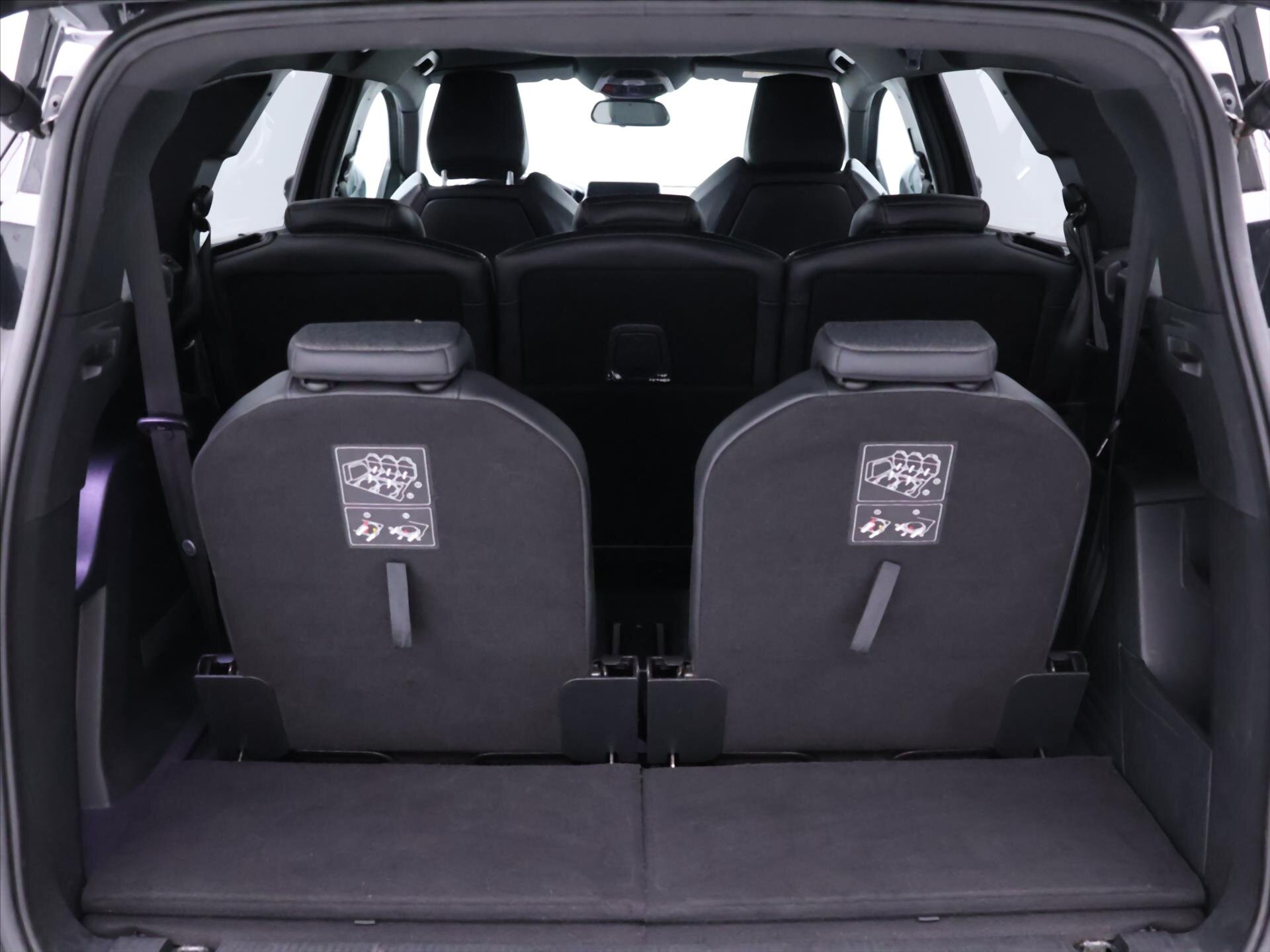 Peugeot 5008 SUV 1,2 l 96 kw