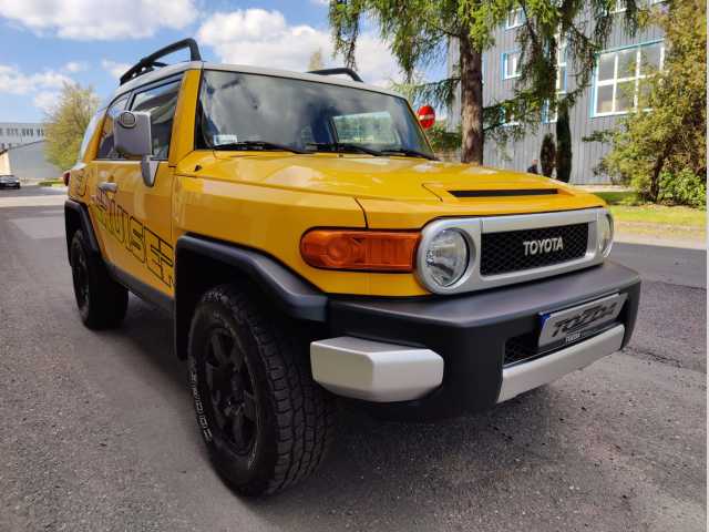 Toyota FJ