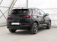Opel Grandland SUV 1,2 l 96 kw