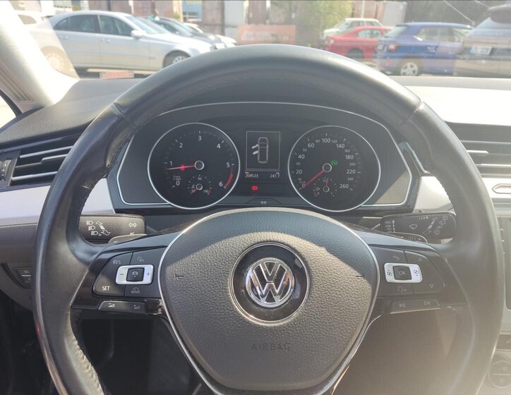 Volkswagen Passat Kombi 2,0 l 110 kw