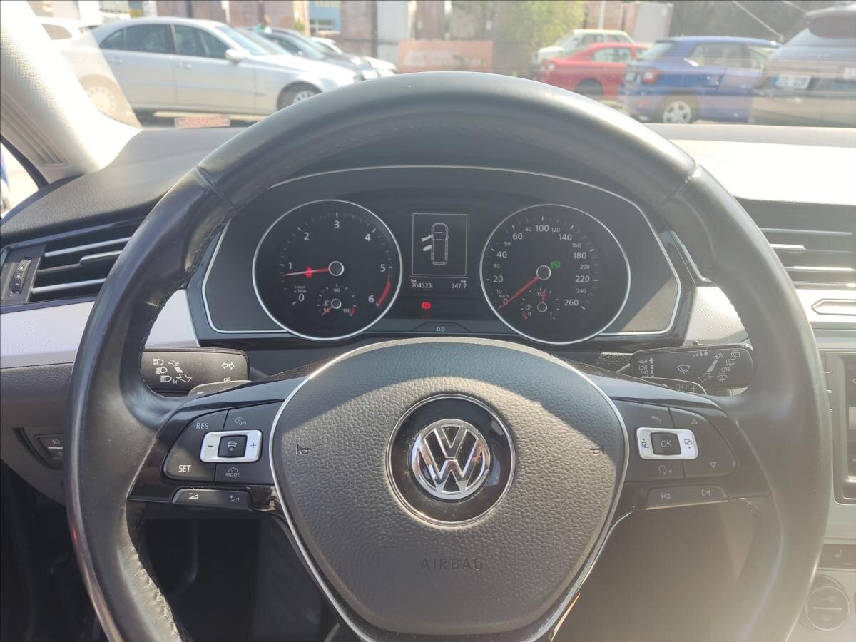 Volkswagen Passat Kombi 2,0 l 110 kw