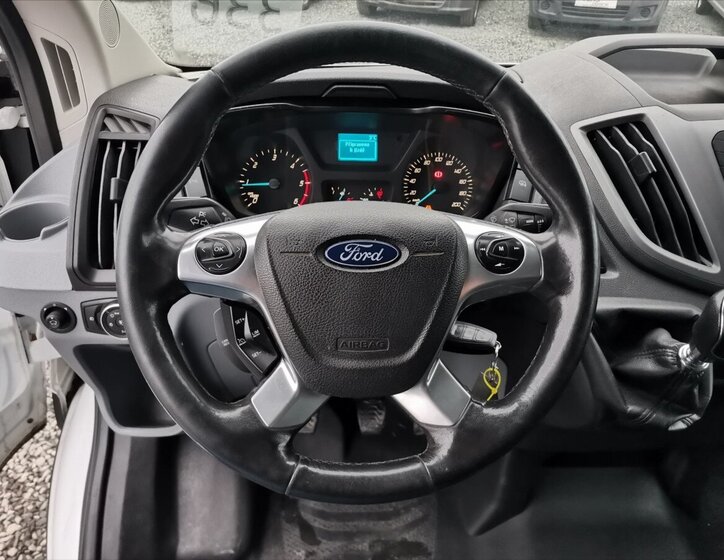 Ford Transit 11