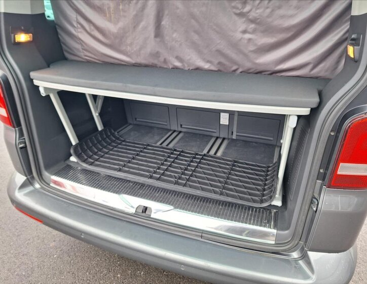 Volkswagen Multivan 12