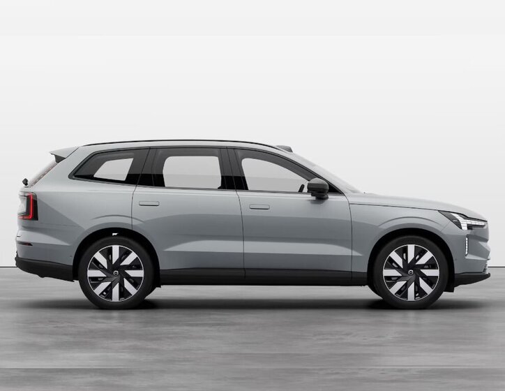 Volvo EX90 SUV / Terénní 104,0 205 kw
